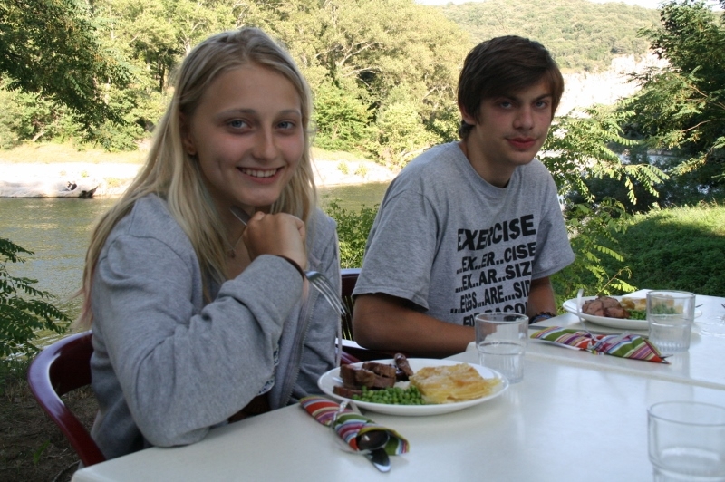 Village Camps International Summer Camp Ard&egrave;che, France 2019-07-26 https://www.villagecamps.com/journals_admin/images/919-22-07-11-2014  (800x533) (163).jpg